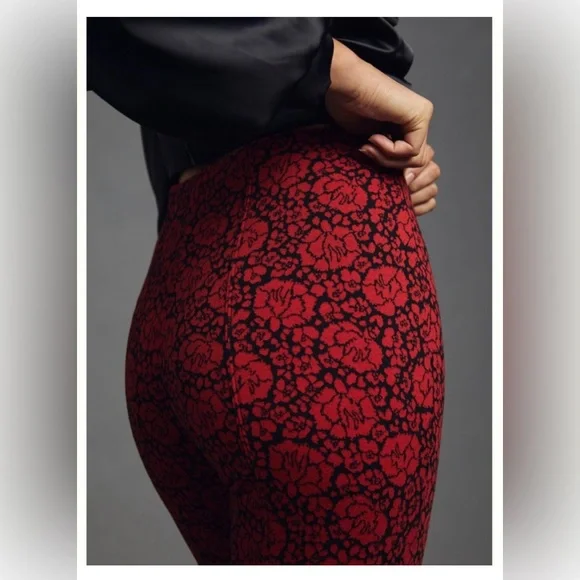 Anthropologie Maeve The Margot Kick-Flare Cropped Pants Red Floral Motif Medium - Picture 4 of 8